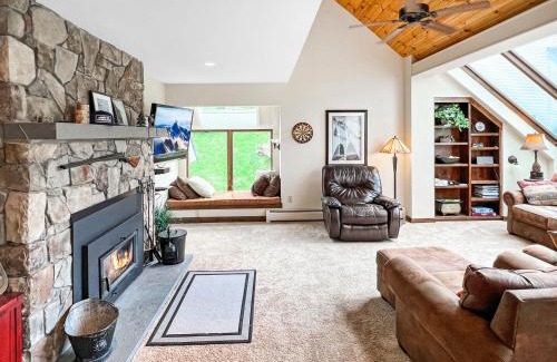 Central Vermont- Killington House | Sunrise Northstar B1 - Bear View