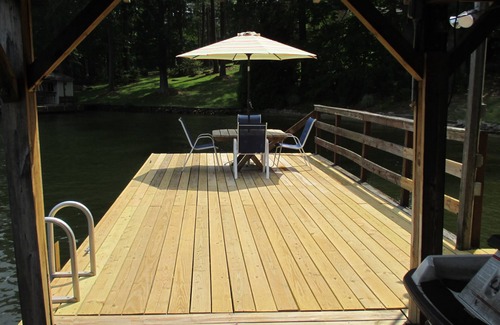 Henrico House | "Sunrise on the Lake" Small Private Beach on Pea Hill Creek