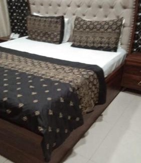 PECHS House | Sunrise Palace Guest House