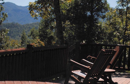 Almond Cabin | Sunrise Ridge - Free Train Tours Cabin Stunning Views/Deck Close to