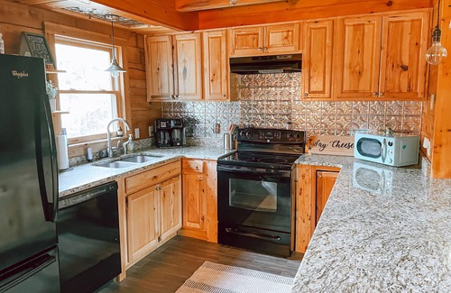 Mill Spring Cabin | Sunrise Ridge - No Cleaning Fee!