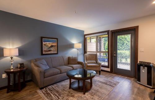 Regional District of Nanaimo Resort | Sunrise Ridge Waterfront Resort