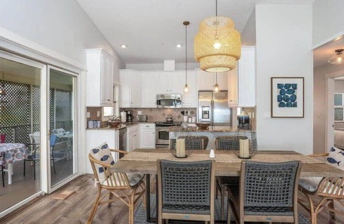 Florida House | Sunrise-Sunset - Wren Beach Rentals by Portoro