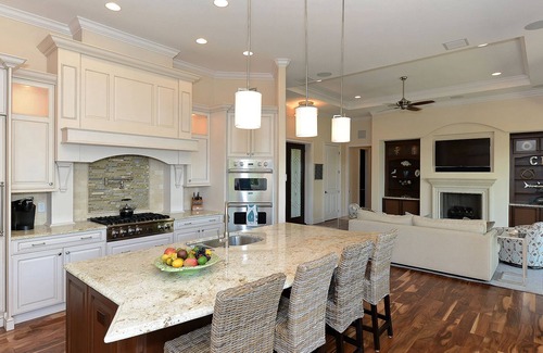 Nokomis House | SUNRISE/SUNSET VIEWS ~ Casey Key Lux ~ 2 Masters & All Bdrm Suites, Pool + Beach
