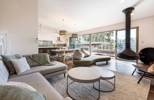 Yallingup Siding House | Sunrise Tranquillity Luxe Retreat with Heated Spa
