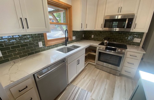 South Haven Cabin | Sunrise Vacation Rental