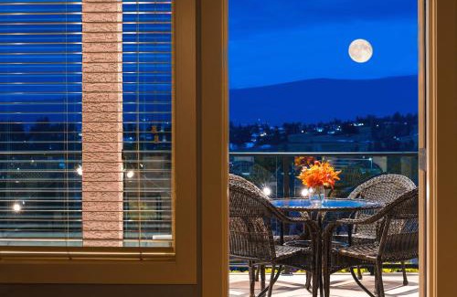 West Kelowna Estates House | Sunrise Valley Suite