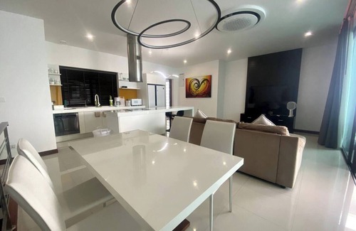 Pa Klok Villa | Sunrise Villa.