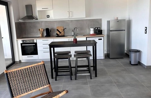 Trois-Bassins Apartment | Sunrise - Waterfront