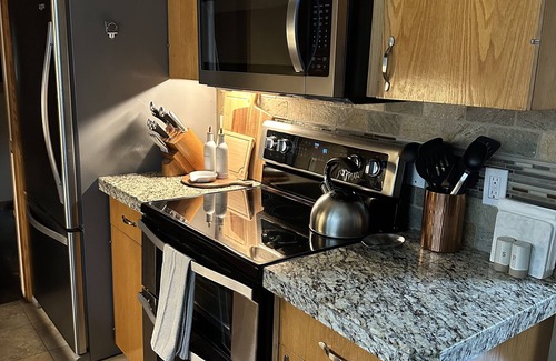 Sunriver House | Sunriver Meadow House - A Place to Relax, located 2 minutes from the Village.