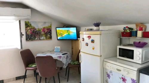 Maini Apartment | SunRoof Apartments