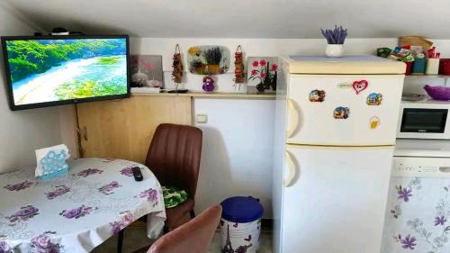 Maini Apartment | SunRoof Apartments