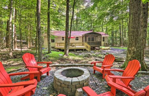 Locust Lake Village House | Sunroom, Fire Pit and Sauna Lake Locust Village Gem