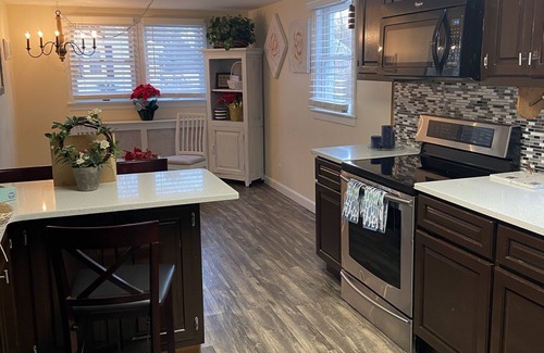 Locust Valley House | 🌸🌼SUNSATIONAL Locust Valley Village Charmer🏖🎊HIGH SPEED INTERNET!💫