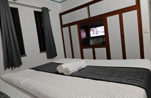 Kuilapalayam Hotel | Sunsea Palacio Residency