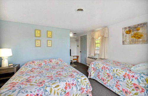 Hudson Hotel | Sunset Acres Motel - Number 8