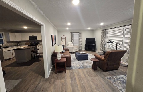 Cookeville House | Sunset AcresnNewly renovated 2 bedroom and 1 bath in Cookeville,TN