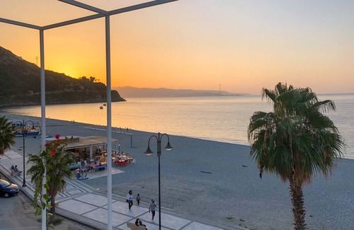Scilla Apartment | Sunset Apartment