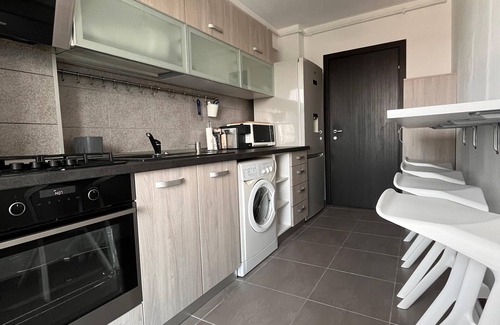 Otopeni Apartment | Sunset Apartment