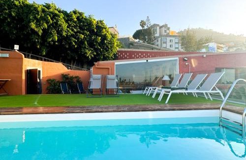 Arucas Villa | Sunset Banana Plantation House with sea views and private pool by CanaryScape