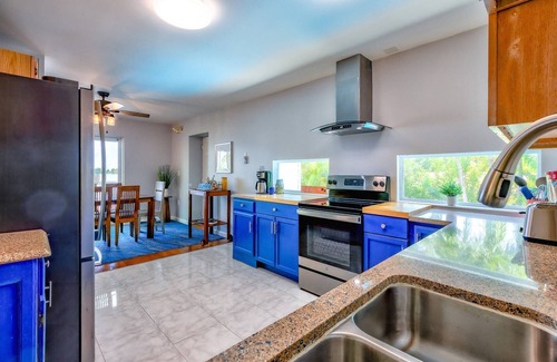 Bay Point House | Sunset Bay: Spacious 5BR Getaway, Dockage, Heated Pool, Dog OK, Stunning Views & Minutes to Key West