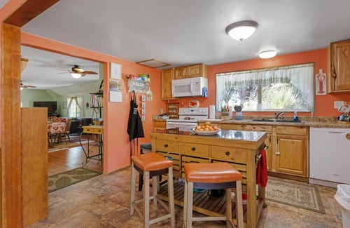 Bandon House | Sunset Beach Cottage