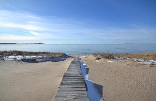 Northport House | Sunset Beach Hideaway