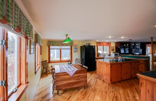 South Hero House | Sunset Beach