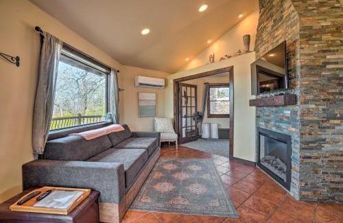 Diamond City House | Sunset Bluff Treehouse On Bull Shoals Lake!