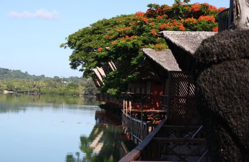 Port Vila Resort | Sunset Bungalows Resort, Vanuatu