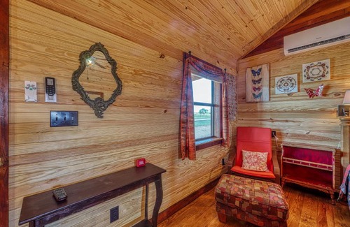Fredericksburg Hotel | Sunset Cabin
