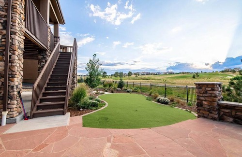 Aurora House | Sunset Casa Exquisite Modern Home + Golf Lake Views