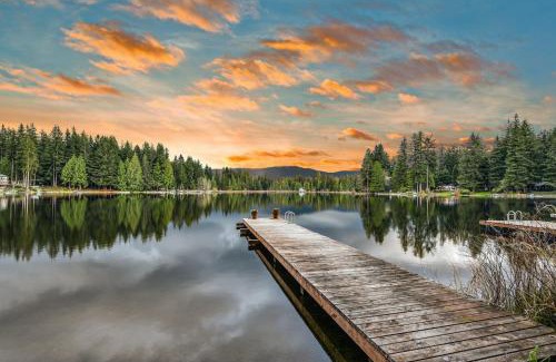 Fall City Hotel | Sunset Chalet at Lake Alice