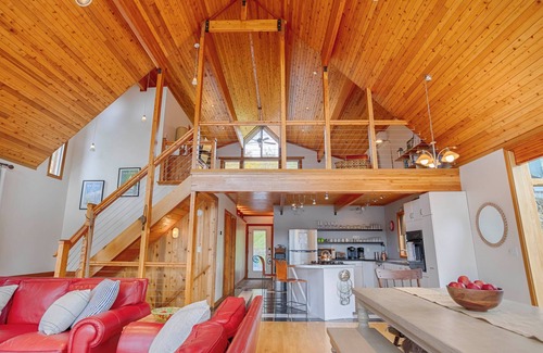 Honeoye House | Sunset Chalet: Perfect Private Getaway!