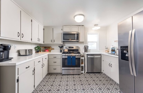 Sunset Cliffs House | Sunset Cliffs Oceanfront Home | Jacuzzi, BBQ & Patios w/Panoramic Views | Dog-Friendly