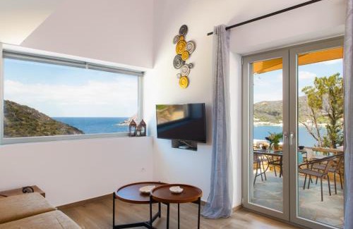 Vathi House | Sunset Coast House - STONE