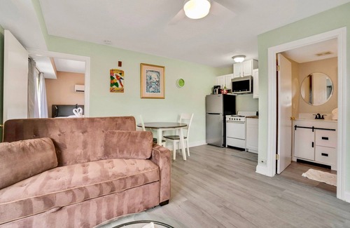 Redington Beach Condo | Sunset Corner - Beach View & Heated Pool!