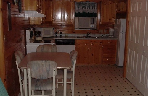 Summerside Cottage | Sunset Cottage #1 near beaches, golfing, trails, shopping and local attractions!