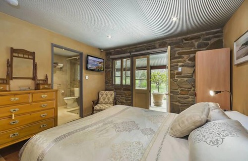 Jutland Bed & Breakfast | Sunset Cottage at 1860 Wine Country Cottages