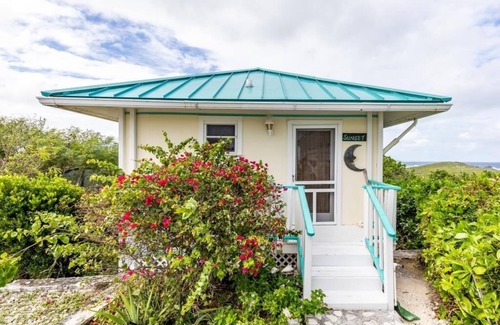 Conch Bar Cottage | Sunset Cottage at The Dragon Cay Resort