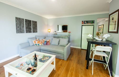 Kalorama Cottage | Sunset Cottage - Cozy, Private and Sunset Views