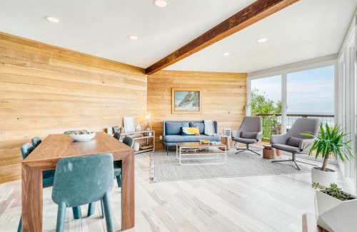 Arch Cape House | Sunset Cove by AvantStay Beachfront w Balcony