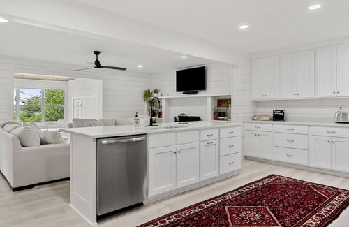 Winchester House | Sunset Cove- Lake Home, Dock, Fire Pit, Hot Tub, Game Room, Etc