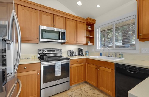 Arch Cape House | Sunset Cove - New Listing! - Beachcomber Vacation Homes