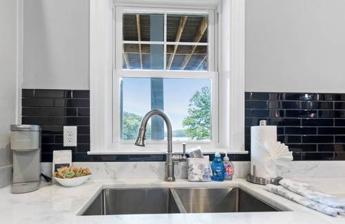 Six Mile Apartment | Sunset Cove on Lake Keowee!