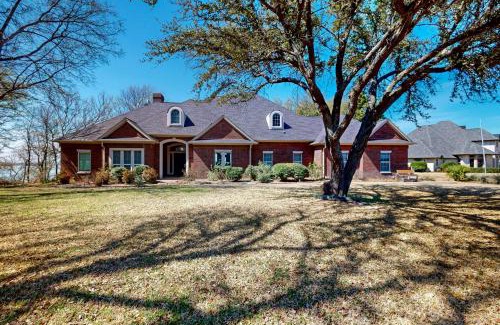 Bridgeport House | Sunset Cove