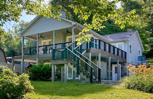 Maynardville House | Sunset Cove