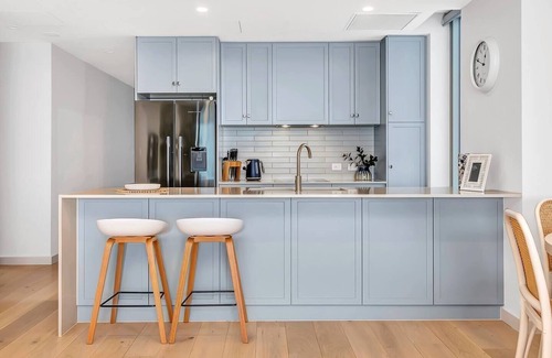 Moana Apartment | Sunset Delight Hamptons style Beachfront Living