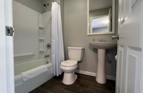 Bridgman Hotel | Sunset Dunes Inn & Suites