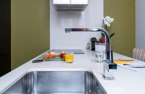 Dreta de l'Eixample Apartment | Sunset: Elegant 2BR/2BA in the Heart of Central Barcelona, Dreta de l'Eixample